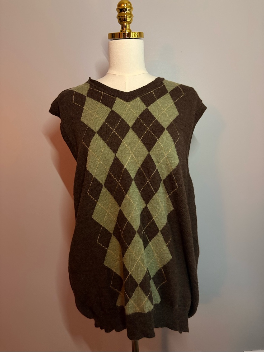 Banana Republic 100% Merino WoolOlive and Brown Argyle V-Neck Sweater Vest